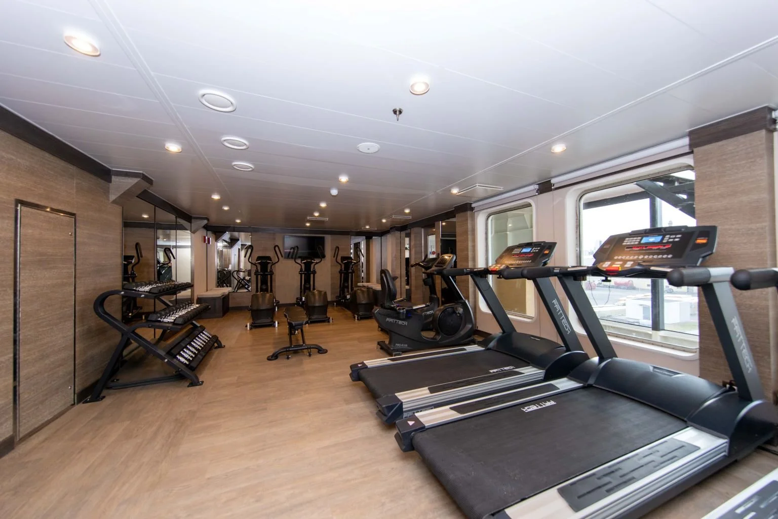 04-world-explorer-world-explorer-07