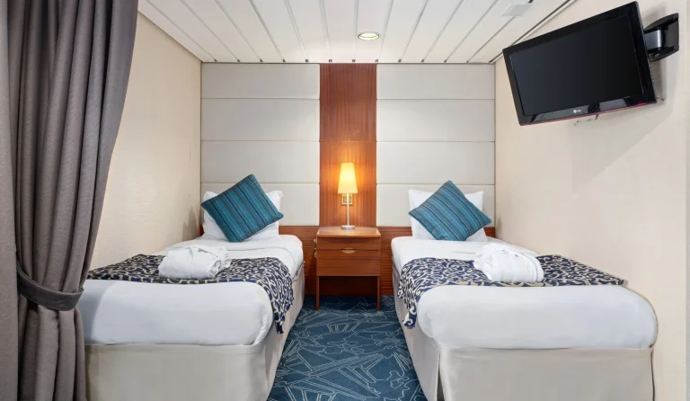 29-ocean-endeavor-ocean-endeavor-23