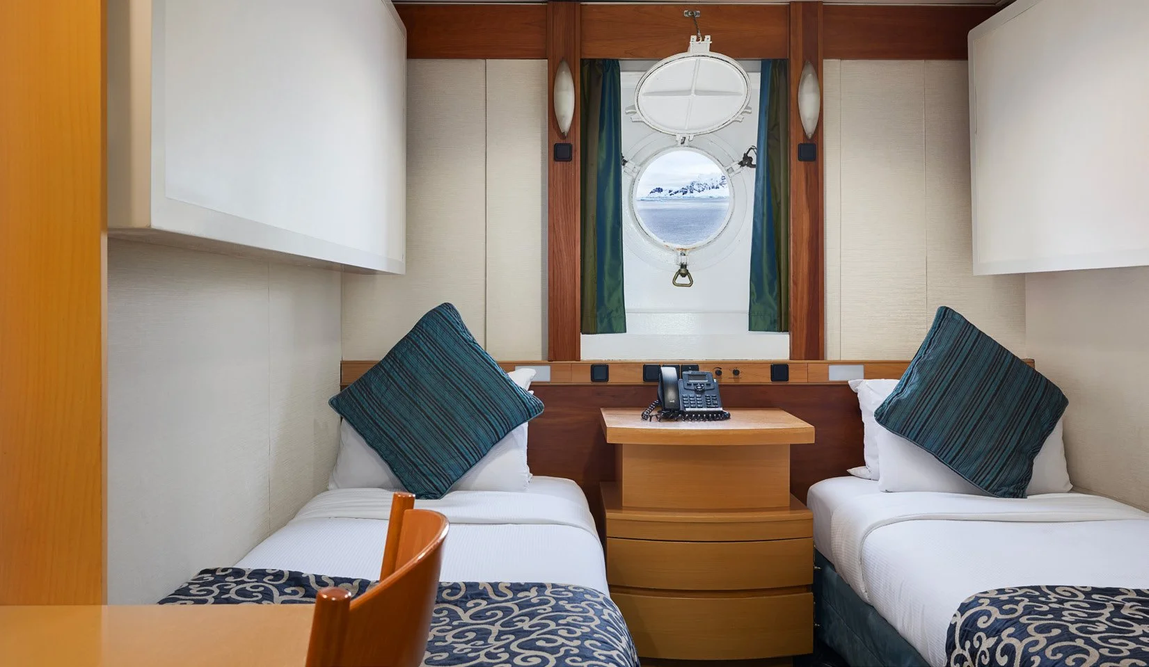 29-ocean-endeavor-ocean-endeavor-31