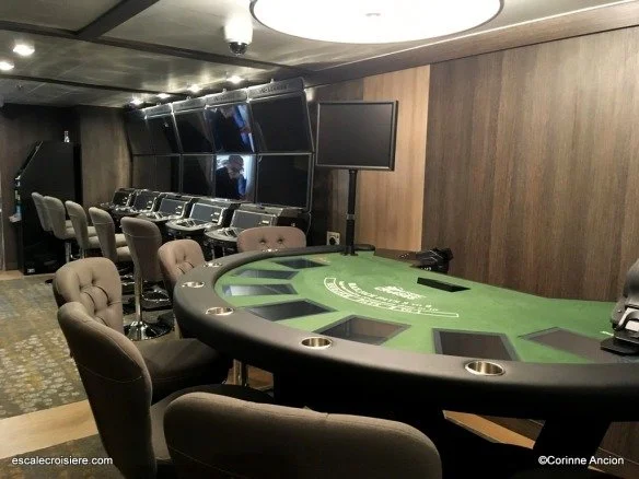 casino-world-explorer-quark-1