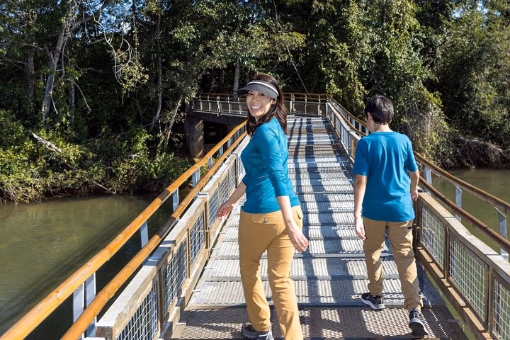 Day 2: 近觀阿根廷側瀑布 挑戰海陸空體驗