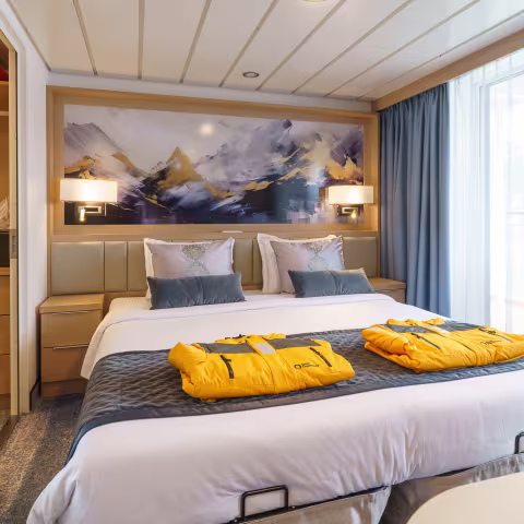 oex penthouse suite cabin 709 esp06199 1