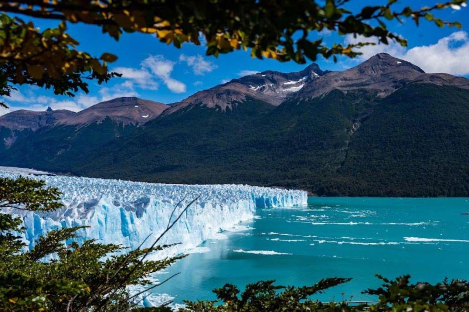 2小時 上午：出發前往冰雪聖地