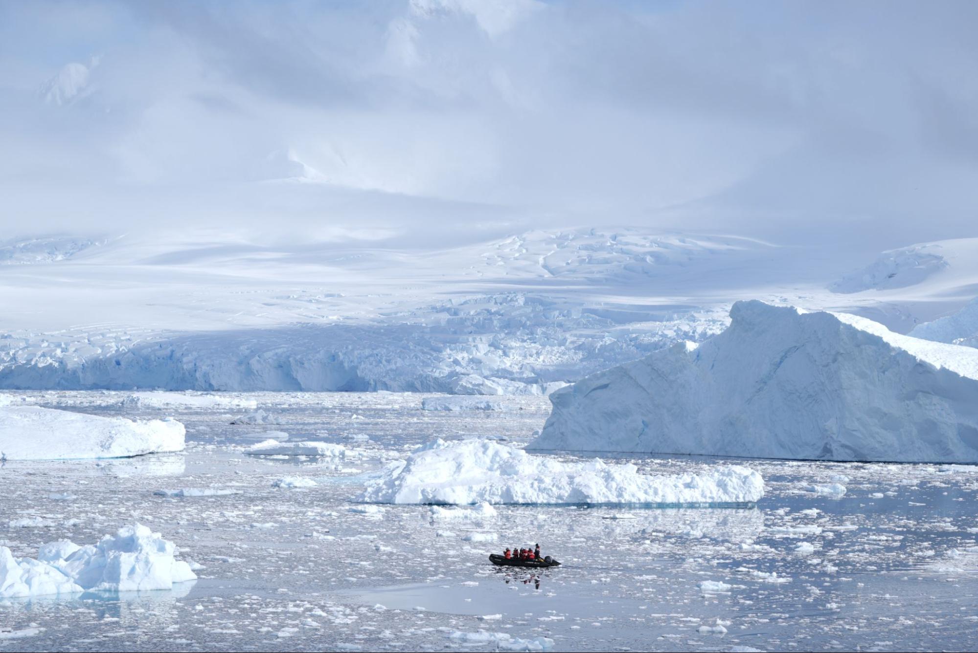 polar latitudes antarctica peninsula icebergs and zodiac harry tsui 23 24