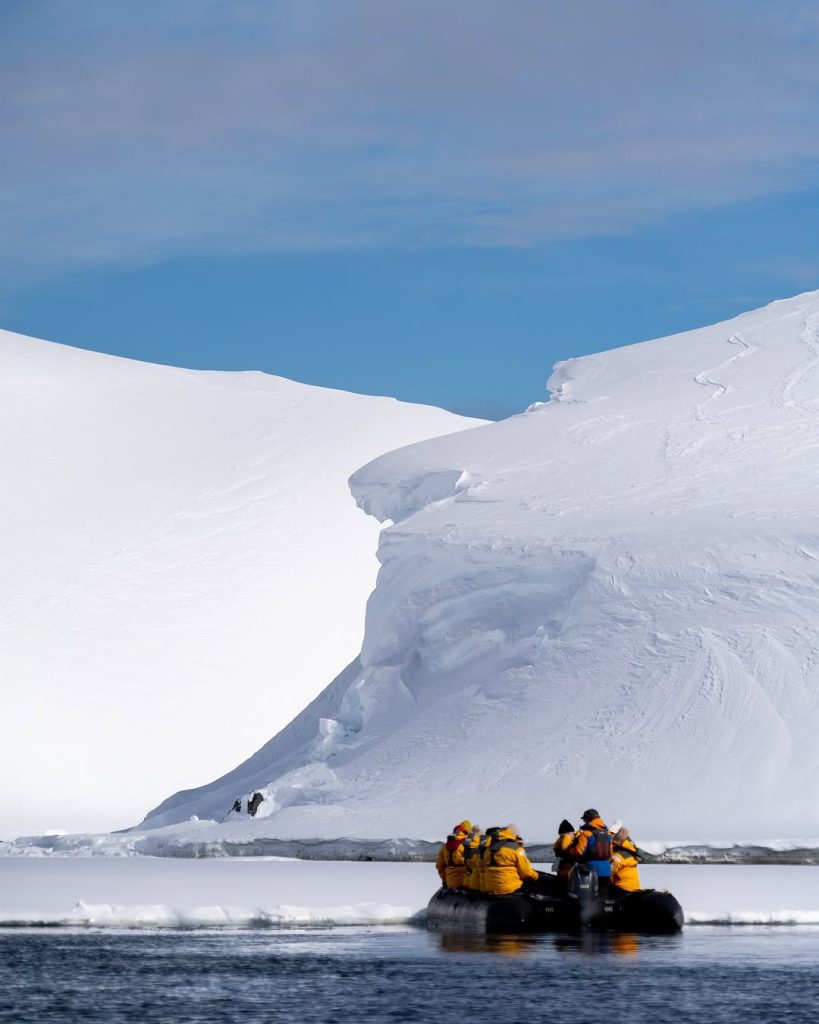 quark antarctica peninsula zodiac group vanessa chan 24 25