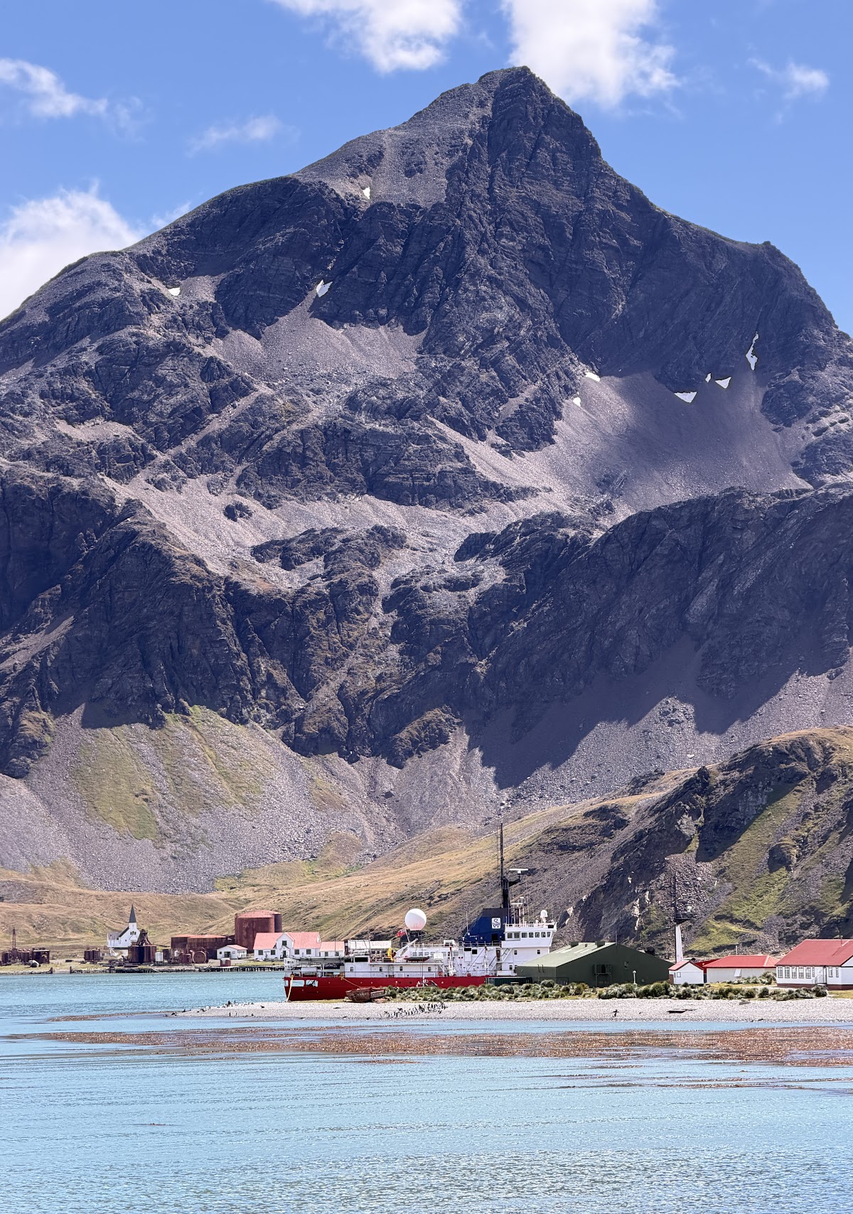 quark south georgia mountain harbour vivien nyon 2026